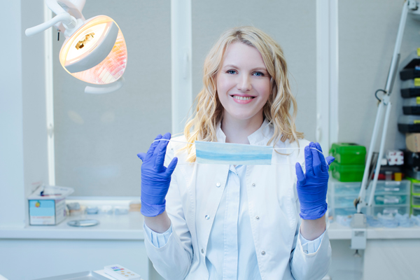 How Does In Office Professional Teeth Whitening Work?